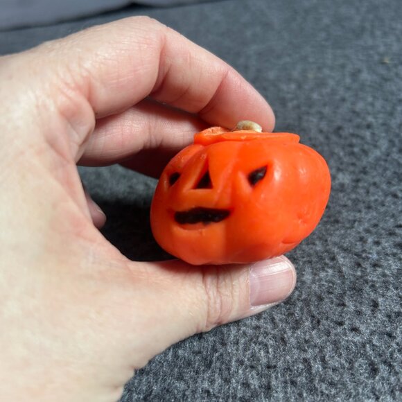 VINTAGE HALLOWEEN GURLEY PUMPKIN JACK O LANTERN UNUSED CANDLE - Picture 6 of 9
